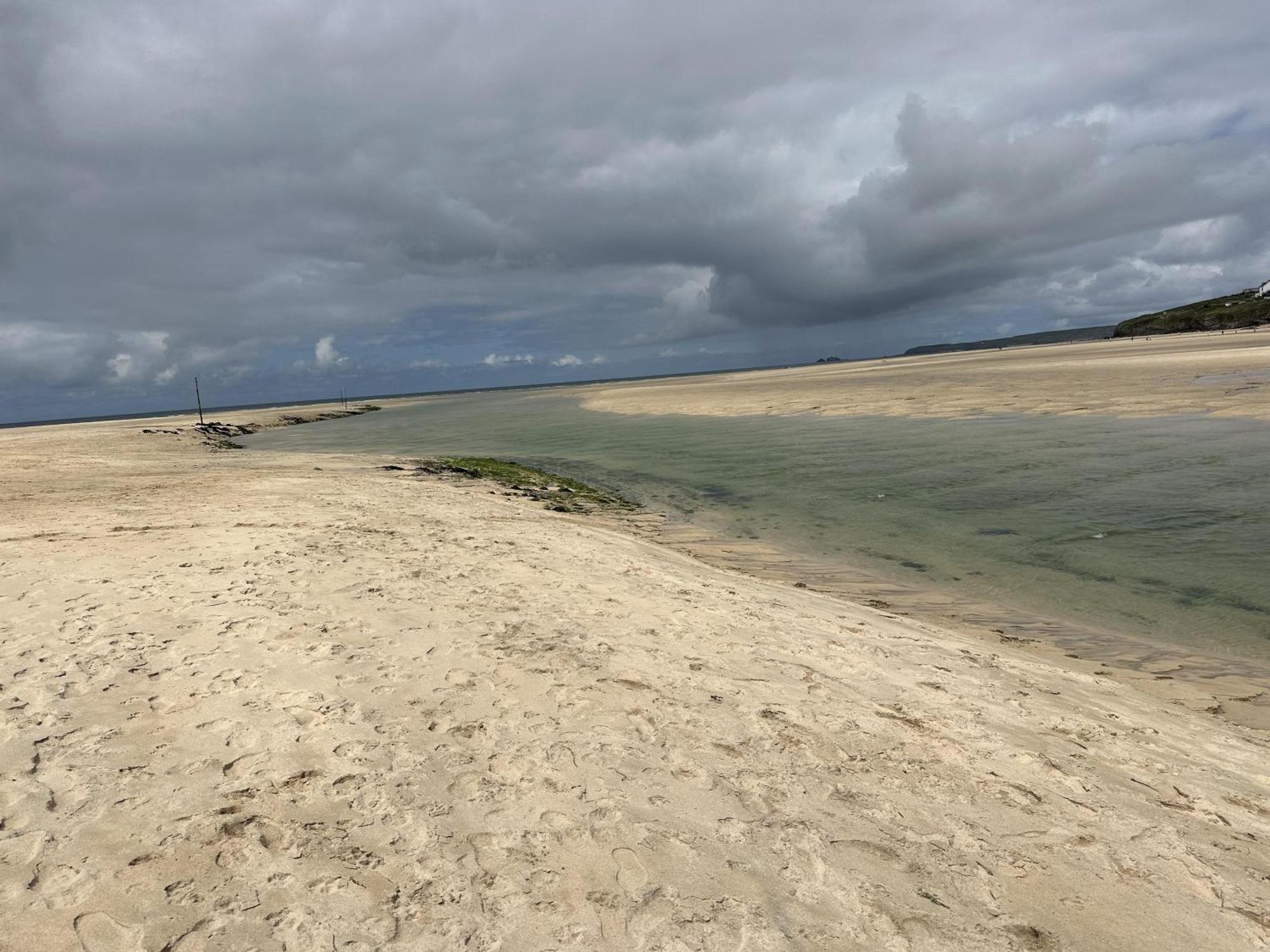 Cozy Coastal Lodge In Hayle Ngoại thất bức ảnh